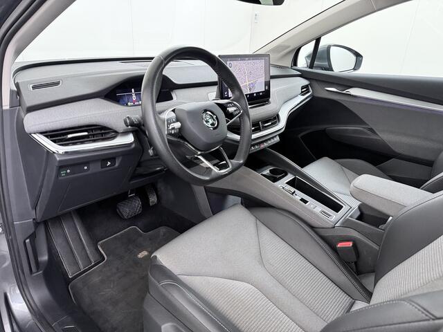 Skoda Enyaq iV 60 Panoramadak Trekhaak Navi Ecc Camera Apple Carplay Android Auto Cruise Control SOH 89,6% Elek.Achterklep Stuurverwarming Bluetooth Led Keyless advanced 1.000KG Trekgewicht 1e Eigenaar Origineel Nederlandse Auto