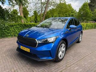 skoda-enyaq-iv-80-77kwh-204pk-soh-9