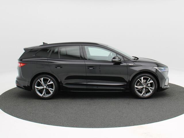 Skoda Enyaq iV 85 Sportline 286 Pk | Stoel/Stuur Verwarming | Trekhaak | Camera | Adaptive Cruise | CarPlay | Navigatie | Matrix Led | 20 Inch | 37.475 Km !!