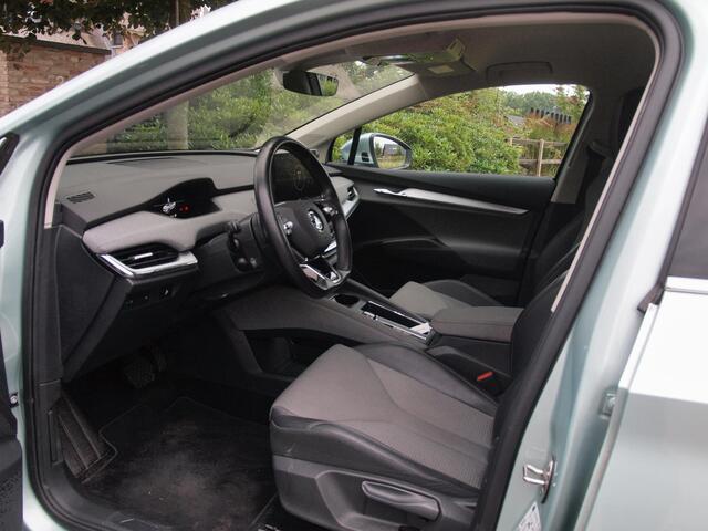 Skoda Enyaq iV 80 | Camera | Trekhaak | Sfeerverlichting | ACC | Apple Carplay | NL-Auto |