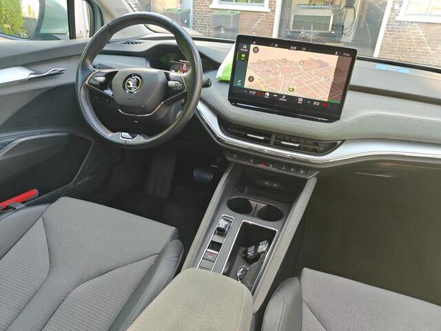 Skoda Enyaq iV 60 Clever / SOH 93%/ AUTOMAAT/ CRUISE/ PARK.SENSOREN V+A/ CAMERA/ DIGITAL DASH/ NAVI/ CLIMA/ 19'' LMV