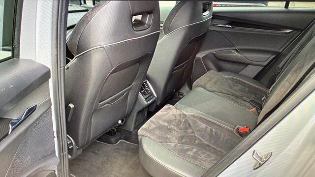 Skoda Enyaq iV BWJ 2022 | 60 Sportline SOH 91,72% | SPORTSTOELEN | LEER/ALCANTARA | CARPLAY | CAMERA A | CLIMA |