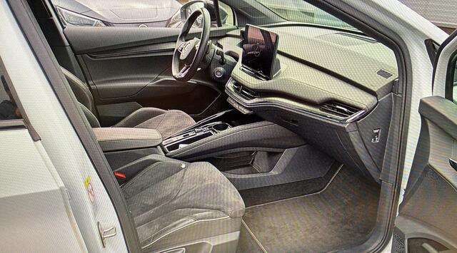 Skoda Enyaq iV BWJ 2022 | 60 Sportline SOH 91,72% | SPORTSTOELEN | LEER/ALCANTARA | CARPLAY | CAMERA A | CLIMA |