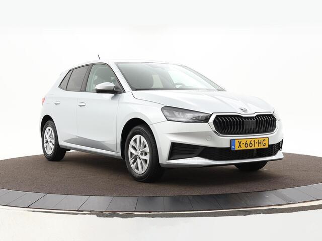 Skoda FABIA 1.0 Tsi 95pk Ambition · Apple/Android Car Play · P-Sensoren · Airco · Cruise Control · 15'' Inch · Garantie t/m 20-11-2027 of 100.000km