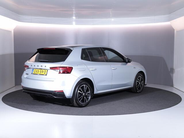Skoda FABIA 1.0 TSI Monte Carlo 115 pk Automaat (DSG) | Verlengde garantie | Navigatie via App | Panoramadak | Parkeersensoren | Achteruitrijcamera | Stoelverwarming |