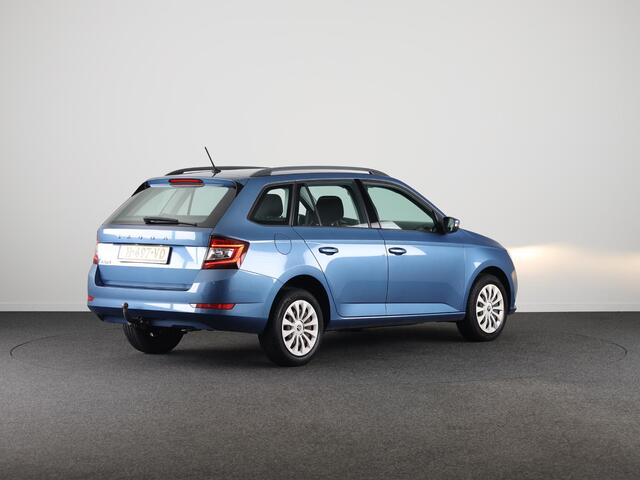 Skoda FABIA Combi 1.0 TSI Ambition 95pk | Trekhaak | Climatronic | Navigatie via App | Parkeersensoren achter