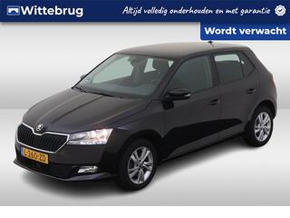 skoda-fabia-1.0-tsi-ambition---park