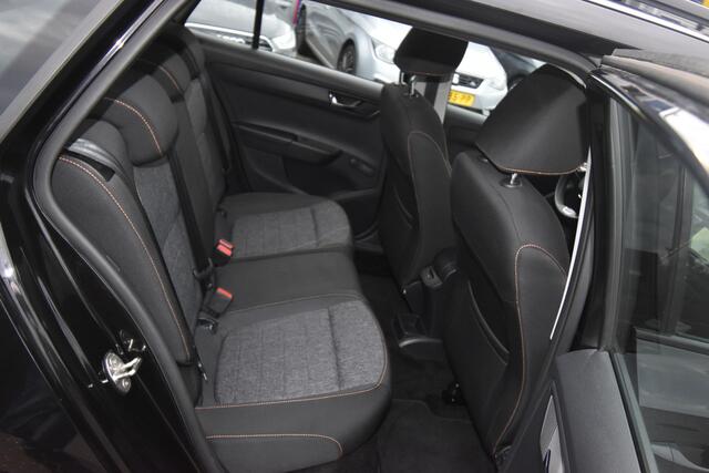 Skoda FABIA Combi 1.0 TSI Business Edition , TREKHAAK , NAVI , CR CONTROL , LMV16 , PDC A , AIRCO ,