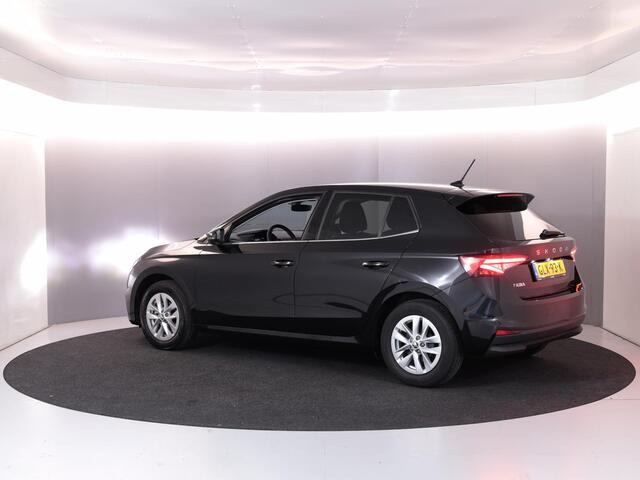 Skoda FABIA 1.0 TSI Business Edition 95 pk | Verlengde garantie | Navigatie via App | Parkeersensoren | Achteruitrijcamera | Stoelverwarming |