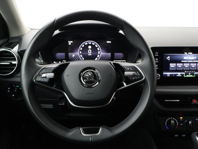 Skoda FABIA 1.0 TSI Selection | 115 PK | Automaat | Navigatie | Apple CarPlay/ Android auto | Parkeersensoren achter