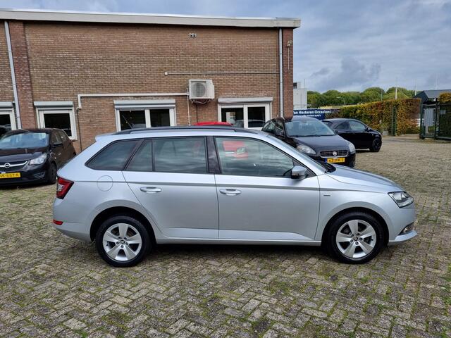 Skoda FABIA Combi 1.0 TSI Clever ?COMPLEET ?CARPLAY ?TREKHAAK ?GARANTIE