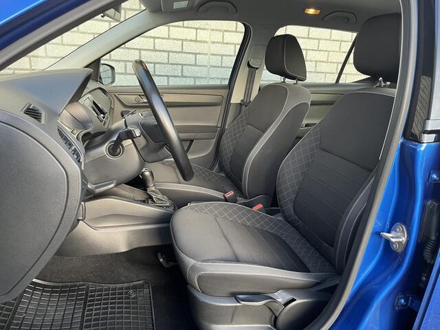 Skoda FABIA 1.0 TSI Ambition | Stoelverwarming | Parkeersensoren | Airco | DAB+ |