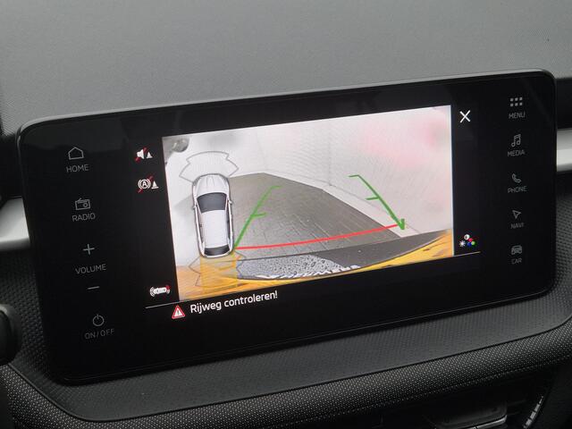 Skoda FABIA 1.0 TSI Business Edition DSG Automaat / Virtual Cockpit / Stoelverwarming / Navigatie / Apple Carplay Android /