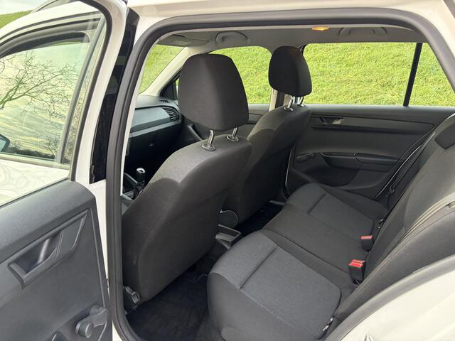 Skoda FABIA Combi 1.0 TSI Active BTW Auto | Apple Carplay | Lederen multifunct. Stuur | Airco