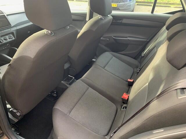 Skoda FABIA 1.0 Active Apple carplay / Android