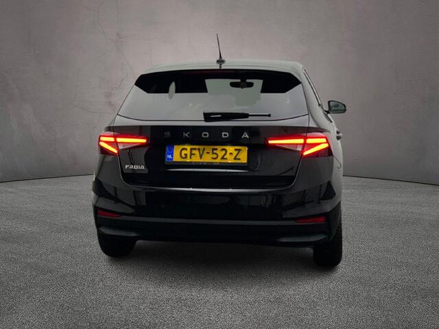 Skoda FABIA Selection 1.0 TSI 95pk Cruise control, Parkeersensor achter, App connect, LED koplampen, Airco, DAB, Radio, Bluetooth