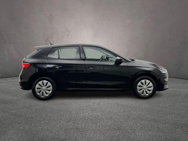 Skoda FABIA Selection 1.0 TSI 95pk Cruise control, Parkeersensor achter, App connect, LED koplampen, Airco, DAB, Radio, Bluetooth