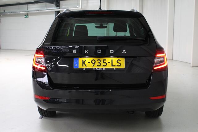 Skoda FABIA Combi 1.0 TSI Ambition Navigatie | Automatische Airco | Privacy Glas |
