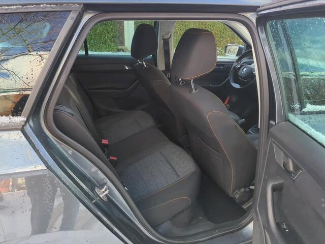 Skoda FABIA Combi 1.0 TSI 95PK Business Edition / App-Connect / Parkeersensoren Achter / 16" LMV / Navigatie / Cruise Control