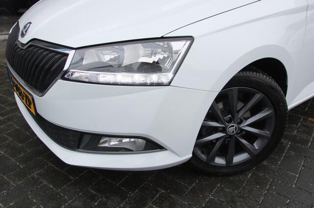 Skoda FABIA Combi 1.0 TSI Business Edition / Carplay/ Trekhaak/ Clima/ DAB/ Parkeersensoren A