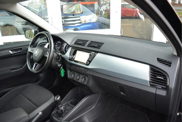 Skoda FABIA Combi 1.0 Ambition ? Cruise ? CarPlay ? Trekhaak ? PDC ? NAP ?