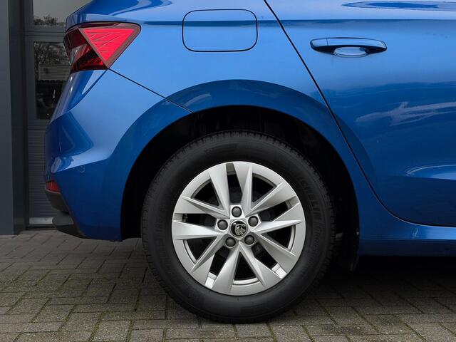 Skoda FABIA 1.0 MPI Ambition LED CarPlay PDC