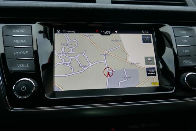 Skoda FABIA 1.0 TSI SPORT BUSINESS AIRCO/APPLE CARPLAY ANDROID AUTO/NL AUTO