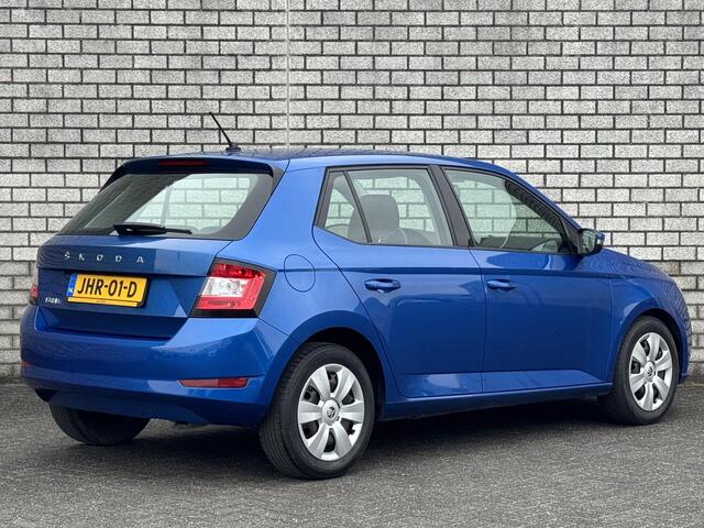 Skoda FABIA 1.0 TSI Ambition | Stoelverwarming | Parkeersensoren | Airco | DAB+ |