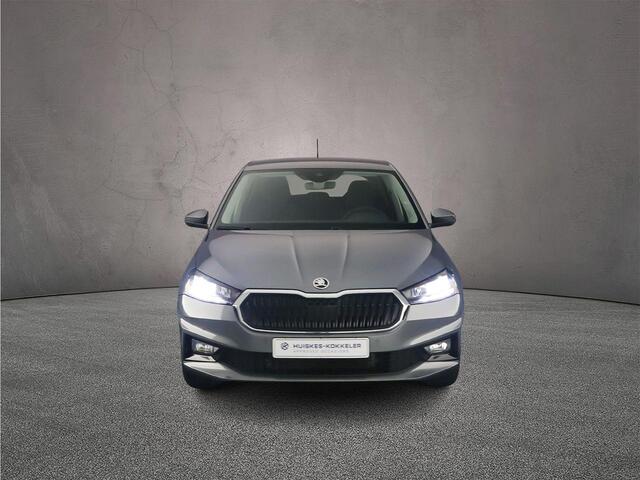 Skoda FABIA Business Edition 1.0 TSI 95pk Cruise control, Achteruitrijcamera, LED koplampen, Parkeersensoren, App connect, Bluetooth, DAB, Radio, Airco