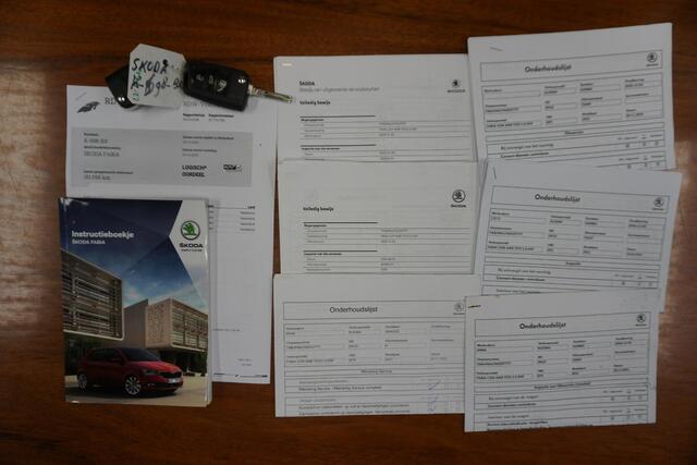 Skoda FABIA Combi 1.0 TSI Business Edition/Trekhaak/Navigatie/ Travel Pakket.