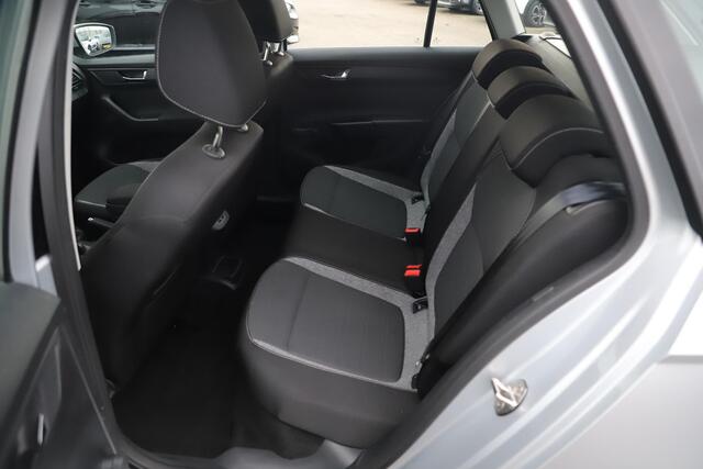 Skoda FABIA Combi 1.0 TSI Business Edition 95PK 16 inch LMV Navigatie Carplay LED Cruise Control