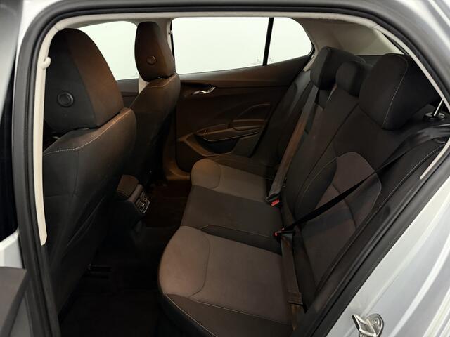 Skoda FABIA 1.0 TSI Business Edition Camera, Apple carplay, Keyless start, Virtual desk, Airco, Stoelverwarming, A start stop, Cruise control, Lichtmetalen velgen