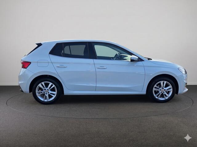 Skoda FABIA 1.0 TSI Business Edition Navigatie via App | Climatronic | Camera | PDC | Stoelverwarming | LED