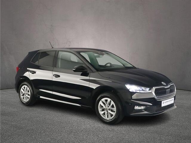 Skoda FABIA Selection 1.0 TSI 115pk DSG Automaat Stoelverwarming, Stuurverwarming, Parkeersensoren achter, Cruise control, Apple carplay, Led verlichting