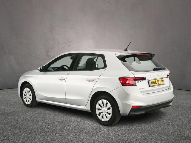 Skoda FABIA Essence 1.0 TSI 95pk Snelheidsbegrenzer, LED koplampen, Parkeersensor achter, App connect, DAB, Radio, Airco, Bluetooth