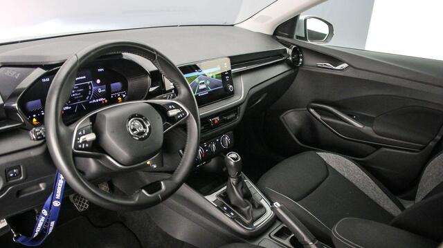 Skoda FABIA Essence 1.0 TSI 95pk Snelheidsbegrenzer, LED koplampen, Parkeersensor achter, App connect, DAB, Radio, Airco, Bluetooth
