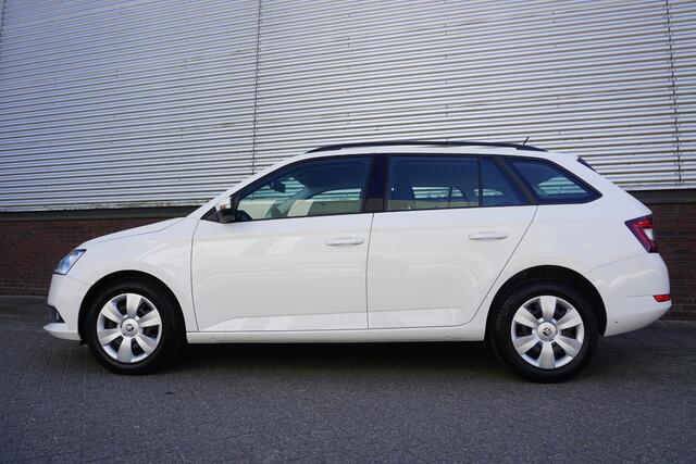 Skoda FABIA Combi 1.0 TSI Ambition Automaat/Navigatie/Nette Auto/ Goed onderhouden!