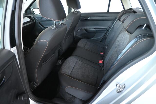 Skoda FABIA Combi 1.0 TSI Business Edition Airco Navigatie LED Cruise Control 1e Eigenaar Rijklaarprijs! Inruil Mogelijk!