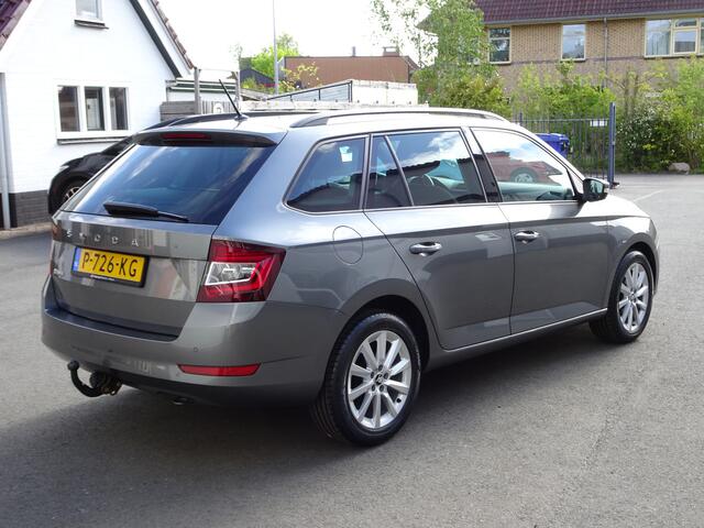 Skoda FABIA Combi 1.0 TSI Ambition Automatische airco, parkeersensoren, cruise controle, licht metalen velgen, apple carplay, android auto, trekhaak, winterwielen set, enz