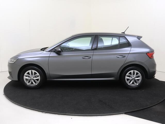 Skoda FABIA 1.0 TSI Active | Airco | DAB radio | Verwarmbare buitenspiegels | Lane- en frontassist | USB |