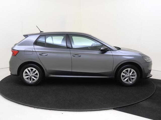 Skoda FABIA 1.0 TSI Active | Airco | DAB radio | Verwarmbare buitenspiegels | Lane- en frontassist | USB |