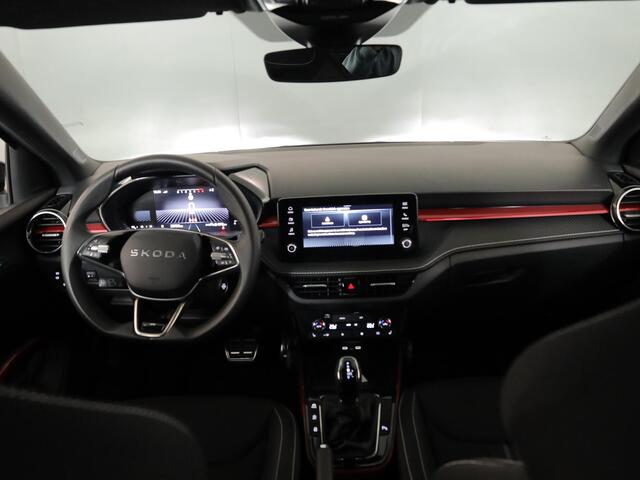 Skoda FABIA 1.0 TSI Monte Carlo 115 pk Automaat (DSG) | Verlengde garantie | Navigatie via App | Parkeersensoren | Achteruitrijcamera | Adaptieve cruise control | Stoelverwarming |