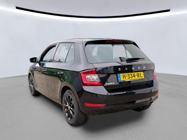Skoda FABIA 1.0 TSI Sport business | Panorama | Keyless | Camera | Stoelverw.