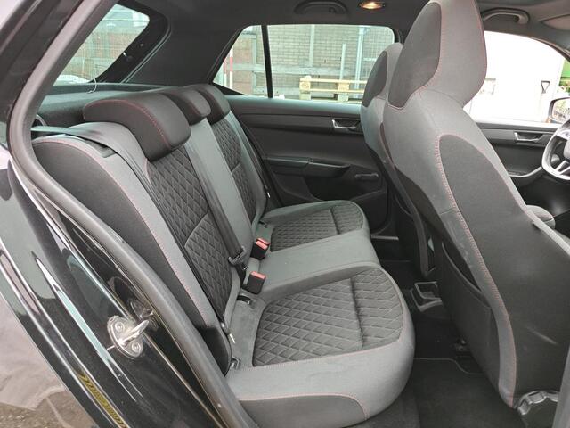 Skoda FABIA 1.0 TSI Sport business | Panorama | Keyless | Camera | Stoelverw.