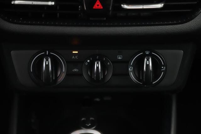 Skoda FABIA 1.0 TSI Ambition 95PK Carplay Android Navigatie Airco Cruise Control LED Lane Assist