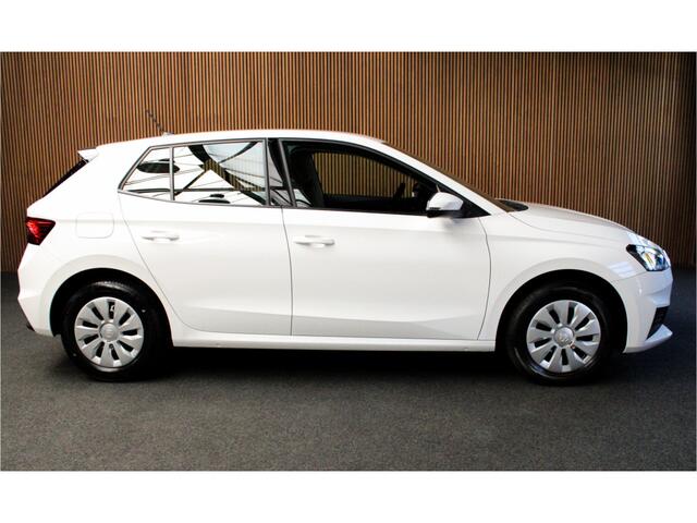 Skoda FABIA 1.0 Navi Airco Stoelverwarm. PDC Cruise Carplay BTW auto