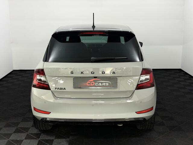 Skoda FABIA 1.0 TSI Monte carlo Camera, Apple carplay, Keyless start, Cruise control, A start stop, A start stop, Clima, Lichtmetalen velgen