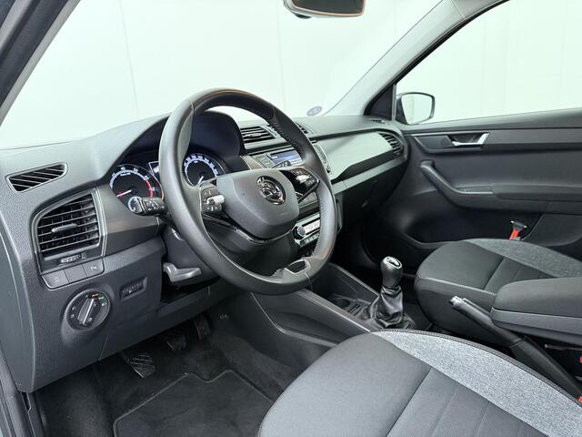 Skoda FABIA Combi 1.0 TSI Business Edition | 95 PK | Trekhaak afneembaar | Climate control | Keyless Entry | Navigatiesysteem | Stoelverwarming |