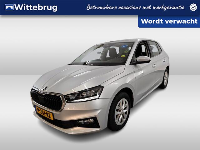Skoda FABIA 1.0 TSI Business Edition / PARKEER SENSOREN/ NAVI/ DIGITAL DASH/ AIRCO