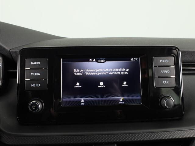 Skoda Kamiq 1.0 TSI Ambition 110 pk | Navigatie via App | Parkeersensoren achter | Autom. airco | Cruise control | LED koplampen |